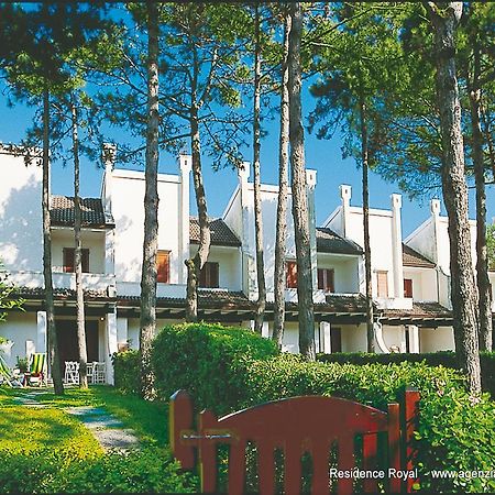 Villa A Lignano Pineta ลินญาโน ซับเบียโดโร ห้อง รูปภาพ